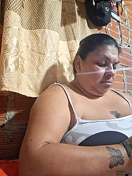 Juli_Powl's Live XXX Chat