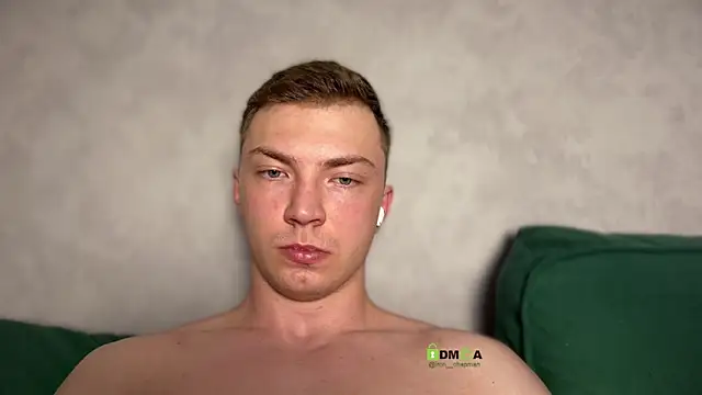 iron__chap Adlı Modelin Canlı XXX Sohbeti