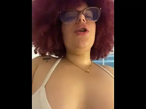 Chat XXX en directo de Leyah__