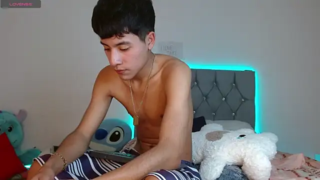 Chat +18 de Sebas_fire4 ao vivo