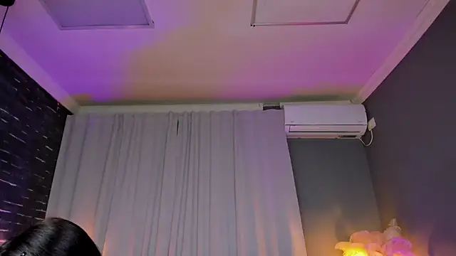 AmedeeaBanks Live XXX-Chat