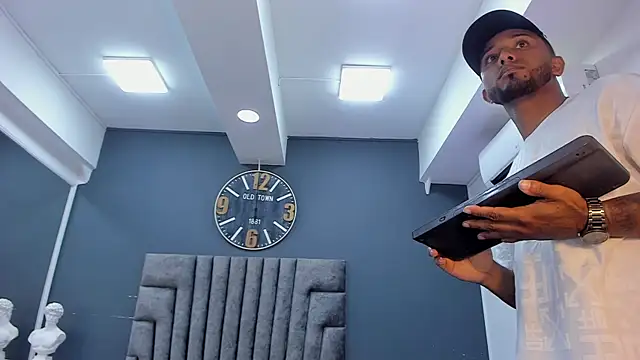 Robin_Rief's Webcam Show