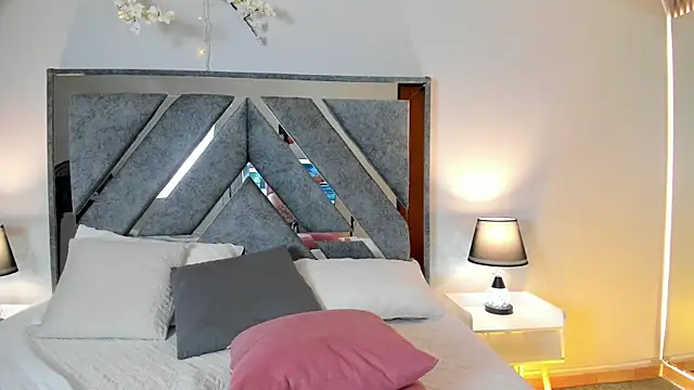 Chat +18 de lia__harry ao vivo