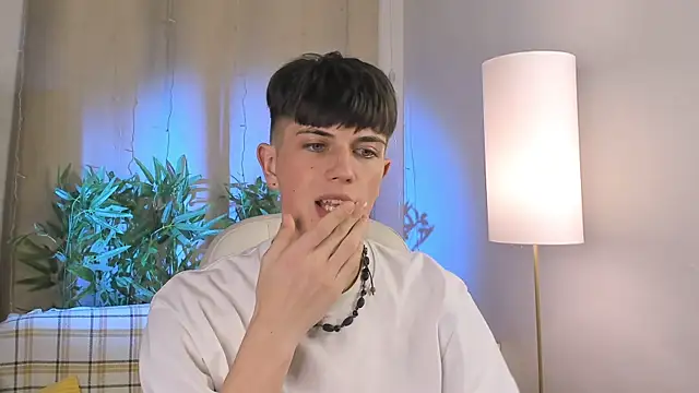 Rony_Joy Live XXX-chat