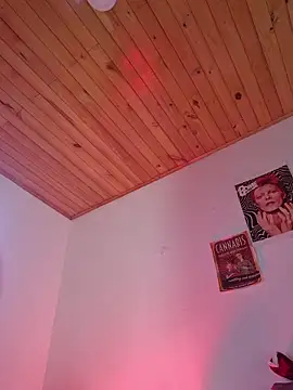 dirty_diiana élő XXX-chatje