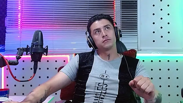 Webkamerová show Godofcumxxx