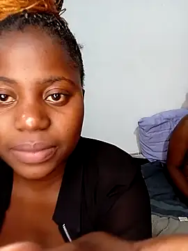 Scarlettxx_22: διαδικτυακό σόου στην κάμερα