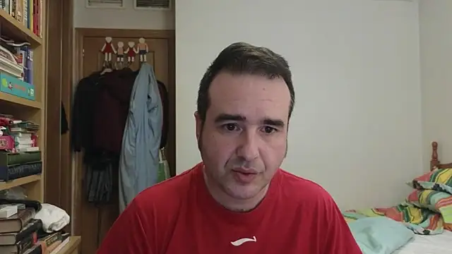 curiosillo83 即時 XXX 聊天