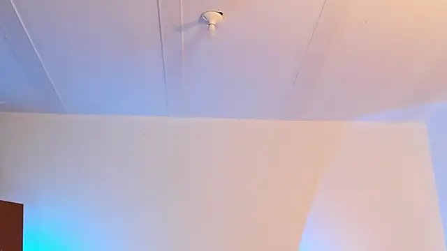 nonbinaryangel élő XXX-chatje