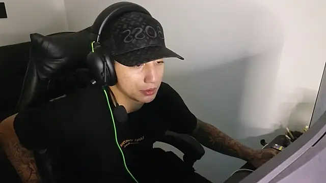 Chatroom XXX en direct de cash_master888