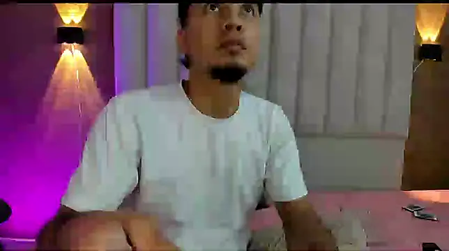 Noah_Smith01's Webcam Show