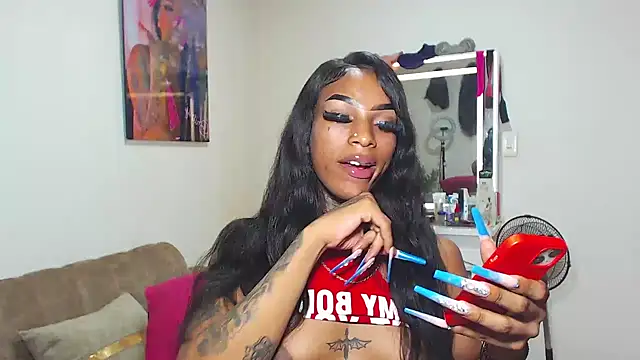 Pokazy przed kamerką – badgirls_cx