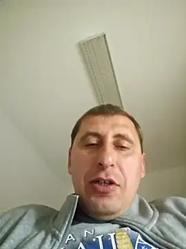 Monstr77777 webkamerás műsora