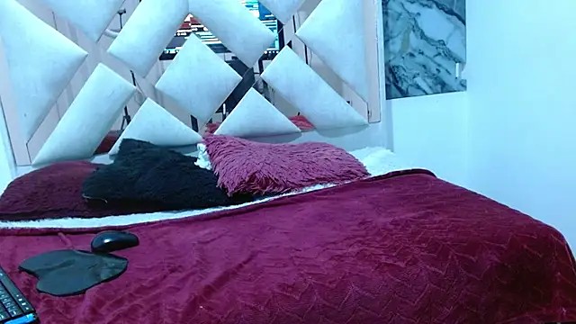 lunakisscs Webcam-Show