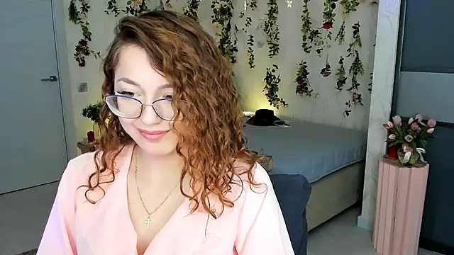 SereneFlame élő XXX-chatje