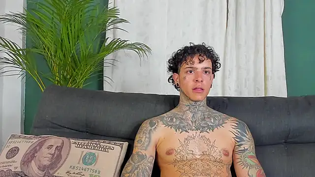 Aron_ford's Live XXX Chat