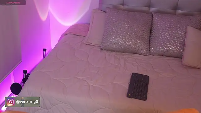 XXX chat uživo modela _Eyra