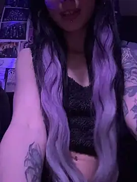 MissMidnightUK Chat XXX in diretta