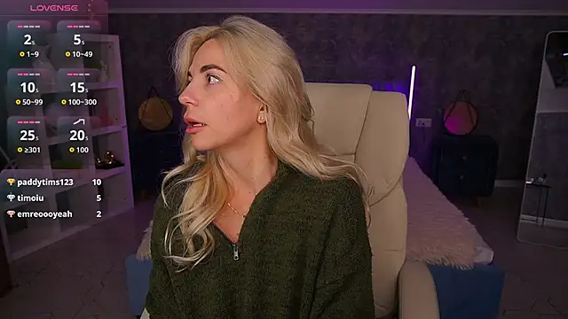 Chat XXX en directo de BellaRayyy