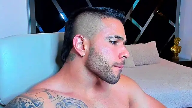 Raytorres Chat XXX in diretta