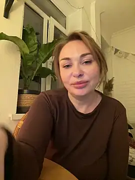 Syverelle Adlı Modelin Canlı XXX Sohbeti