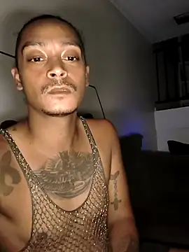 Wide-eyedLight6 – webcam-show