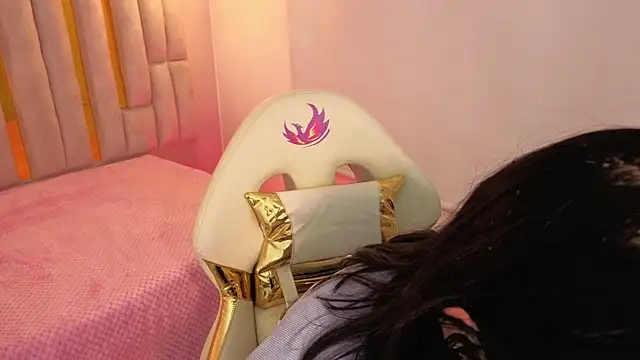 Brandy_collinss: απευ θείας συνομιλία ΧΧΧ