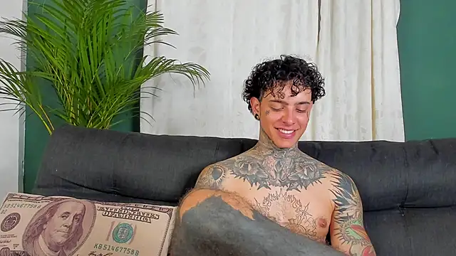 Aron_ford's Live XXX Chat