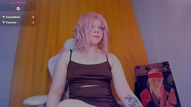 XXX chat uživo modela SueNiceeeee