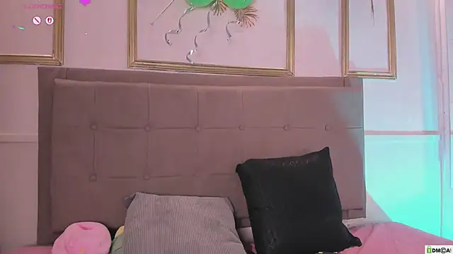 amandalee01 Show in webcam