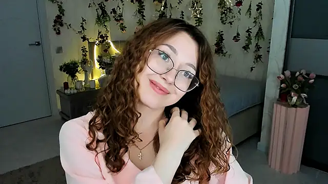 XXX chat uživo modela SereneFlame