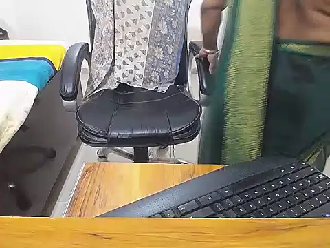 curvyarchie Adlı Modelin Web Kamerası Şovu