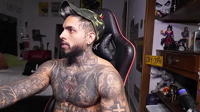 logan_hugh8 Adlı Modelin Web Kamerası Şovu