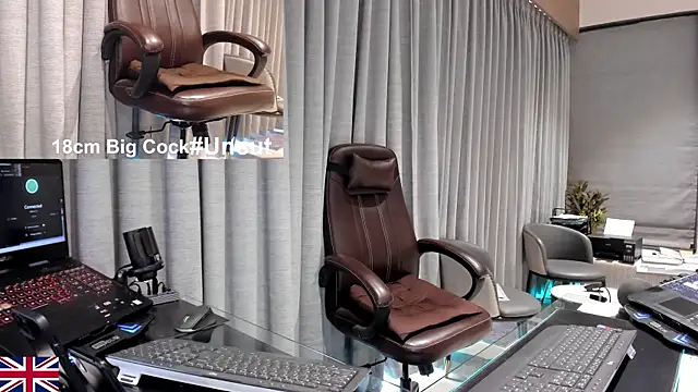 دردشة OnlineBossUK الجنسية المباشرة