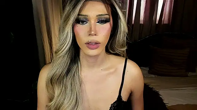 LA-GIRL Pertunjukan Webcam