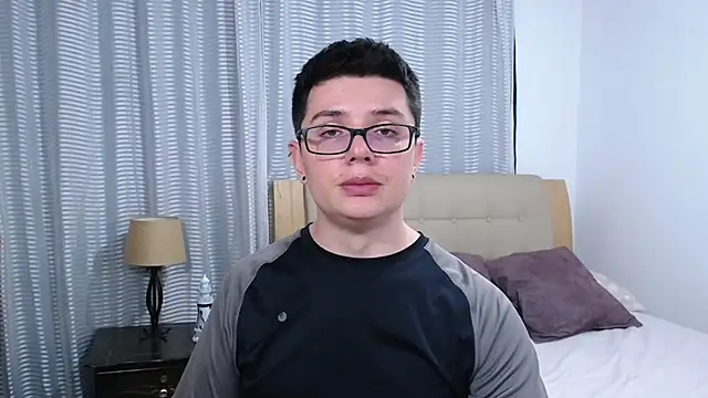 BlackFoXXX69's Live XXX Chat