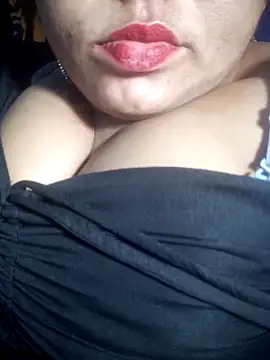 Delhi_Patola Adlı Modelin Canlı XXX Sohbeti