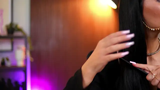 عرض كام RavennaDArcy