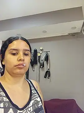 MariaGaitan's Live XXX Chat