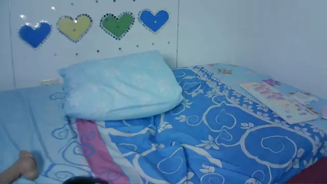 XXX chat uživo modela Mia_Suarez7