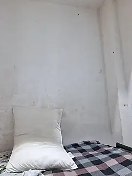 Suman_hot76 webkamerás műsora