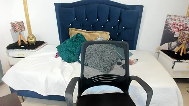 Inaya_KhalifaのライブXXXチャット