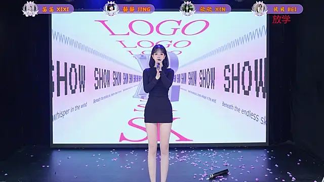 TC-001 élő XXX-chatje