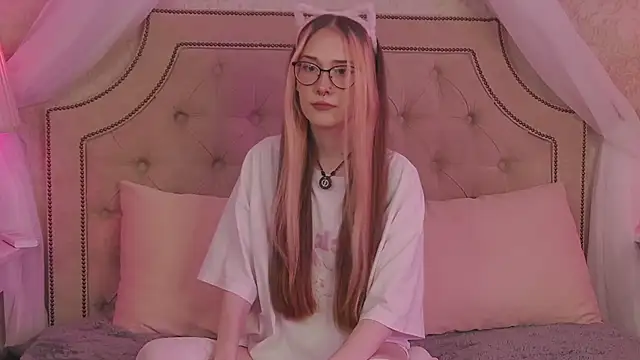 Chat XXX ao vivo de SashaMeow