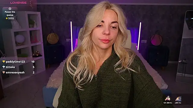 XXX chat uživo modela BellaRayyy