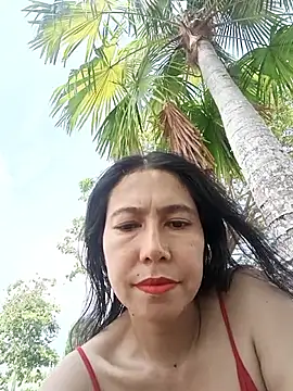 2HotAsain4u 网络视讯表演