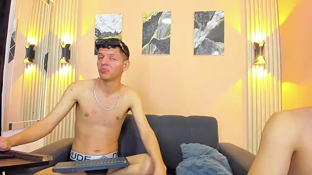 DesiresOfOlympus_'s Live XXX Chat