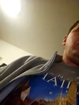 Monstr77777 Show in webcam