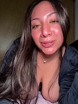 BustiBunny69's Live XXX Chat