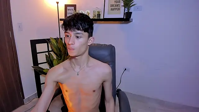 Patrick_Howland_ Live XXX Chat